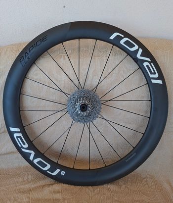 Used Roval Rapide CLX 2025 bike — image 2 of 7