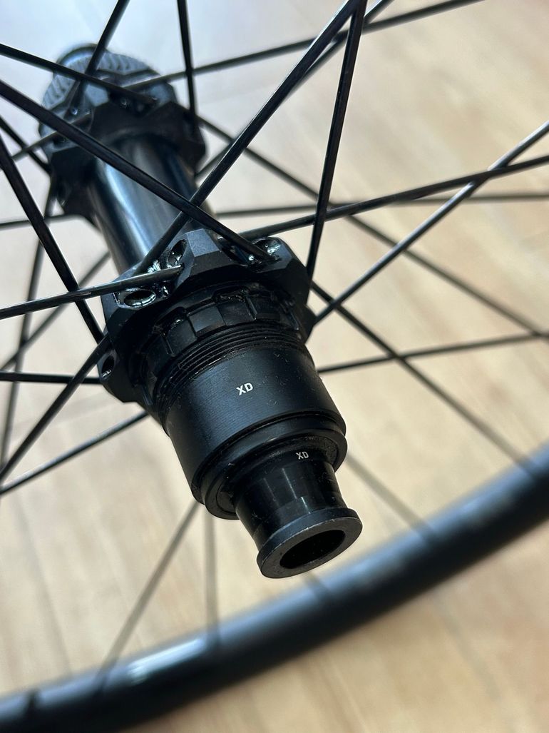 Used Dt Swiss 1200 XMC Carbon bike — image 6 of 7