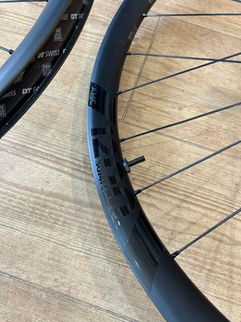Used Dt Swiss 1200 XMC Carbon bike — image 2 of 7