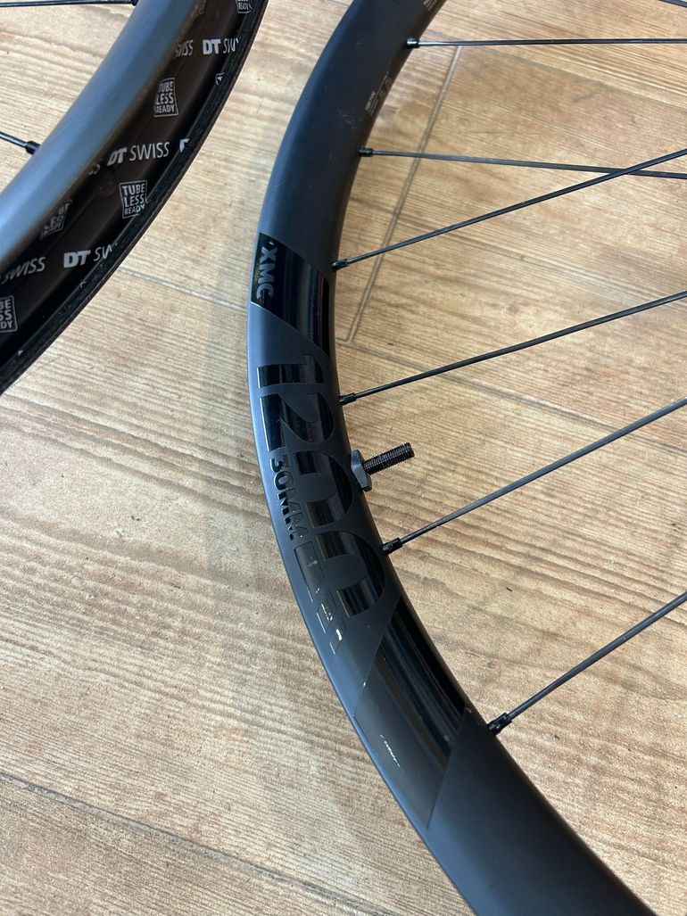 Used Dt Swiss 1200 XMC Carbon bike — image 2 of 7