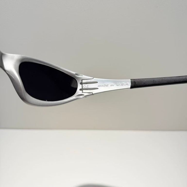 Used Oakley sliver sunglasses bike — image 8 of 9