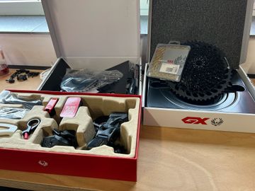 Used Sram GX AXS Groupset 2024 bike — image 1 of 8
