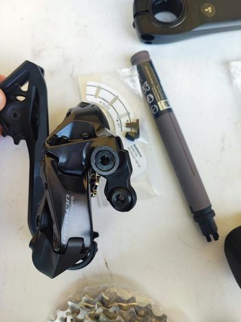 Used Shimano Ultegra r8100 di2 12v disk 2026 bike — image 4 of 5