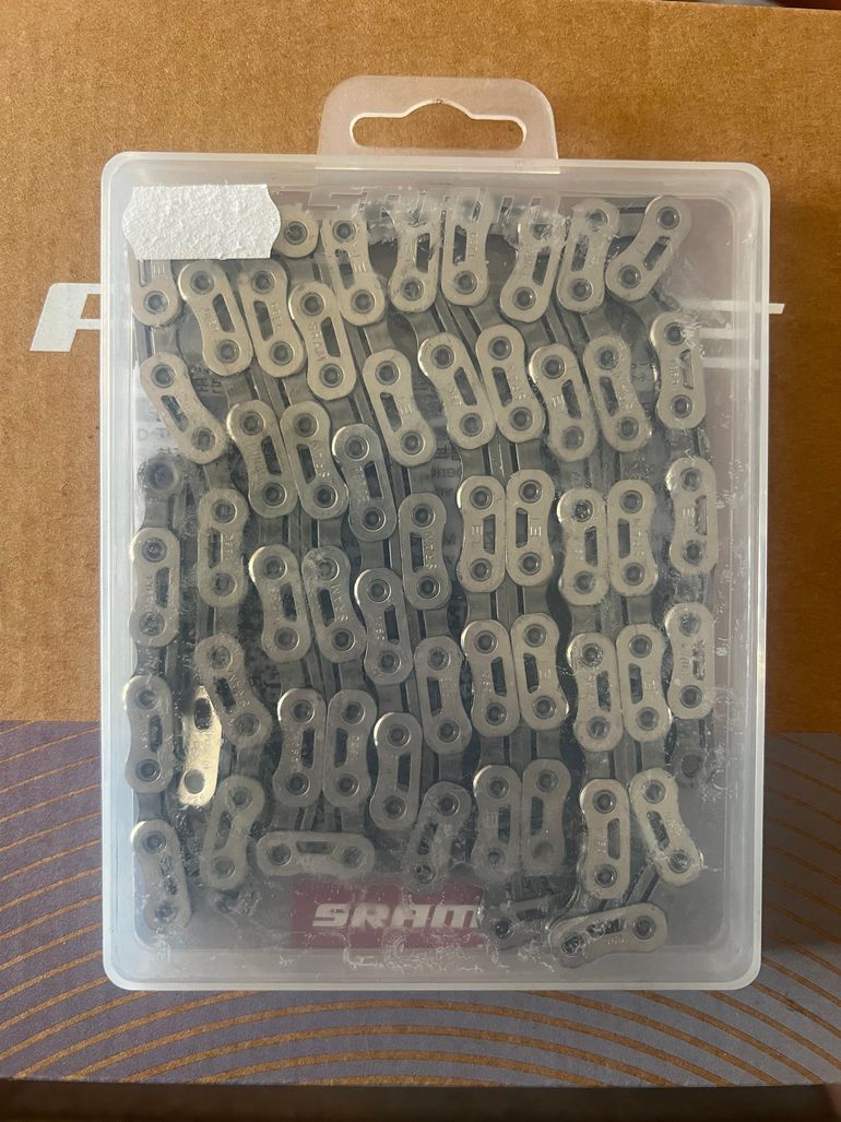 Used Sram AXS 46/33 Chainring + 10/33 Cassette bike — image 5 of 5