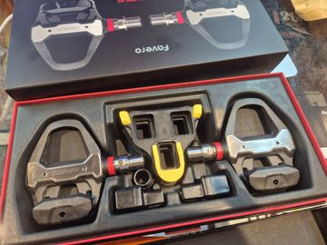 Brugt Favero PRO RS-2 Dual-Sided Power Meter Pedals Drivetrain & Pedals