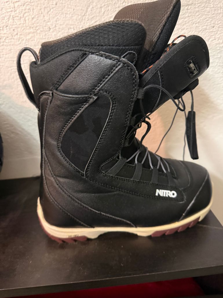 Used Nitro Cuda TLS Snowboard Boots 2020 bike — image 1 of 2