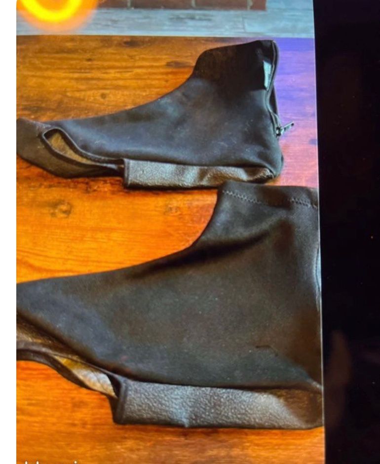 Used Decathlon Cycling Shoe Covers bike — image 1 of 3