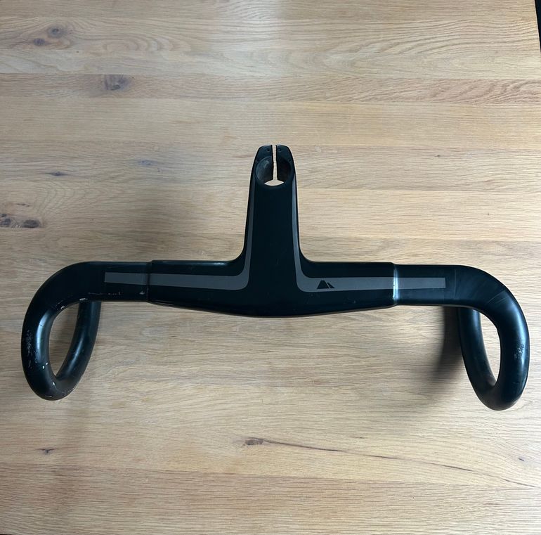 Used Canyon H11 Integrated Handlebar bike — image 1 of 5
