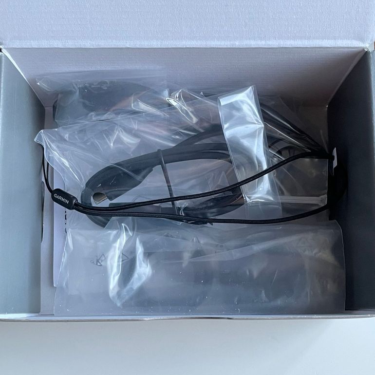 Used Garmin Varia Vue 2025 bike — image 6 of 6