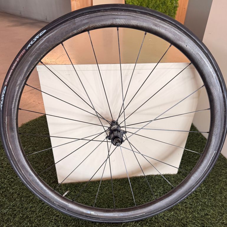 Used Bontrager Carbonio Rim Brake 2011 bike — image 4 of 5