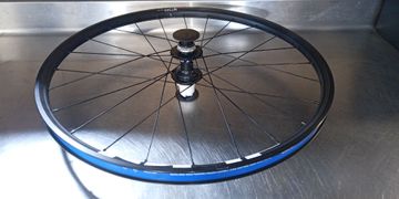 Used Shimano MT501 bike — image 2 of 2
