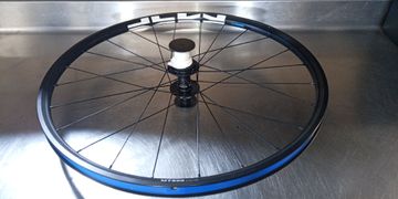 Käytetty Shimano MT501 Wheels
