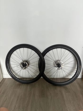 Used Bontrager Aeolus pro 35 2024 bike — image 2 of 6