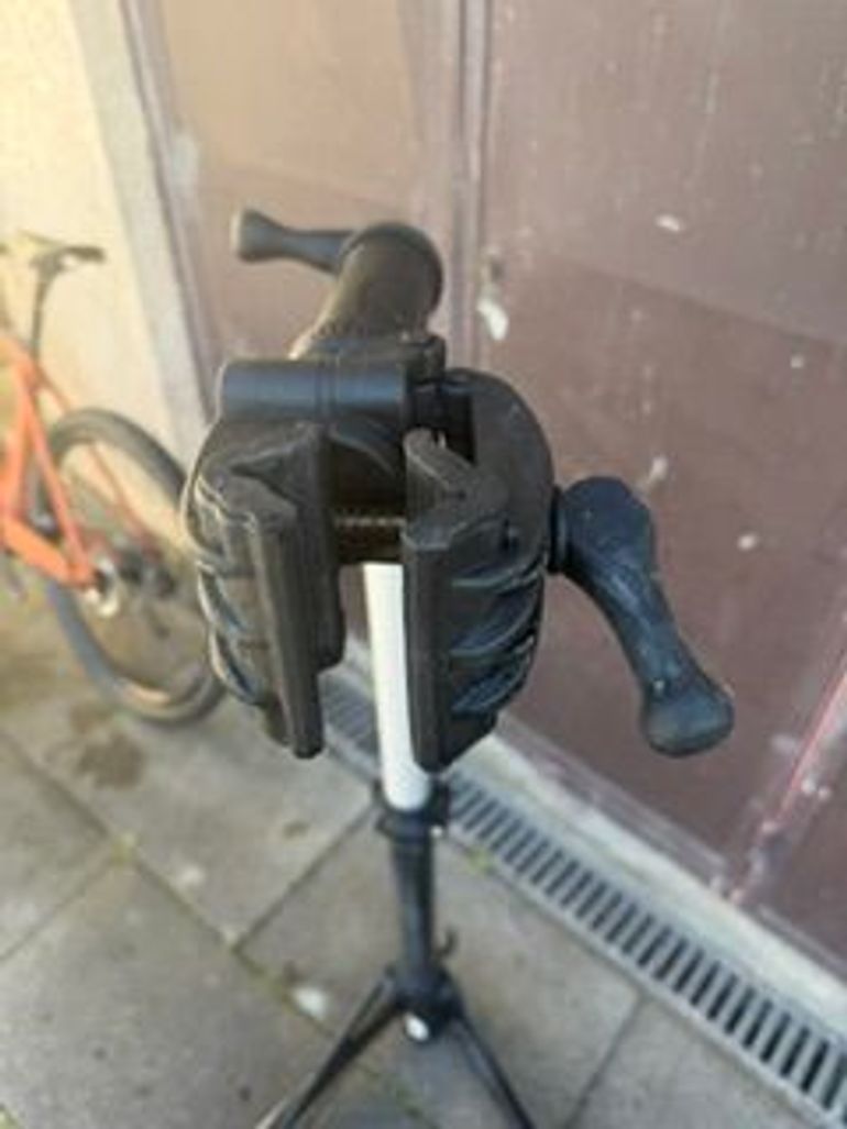 Used Pro Folding Bike Stand bike — image 2 of 3