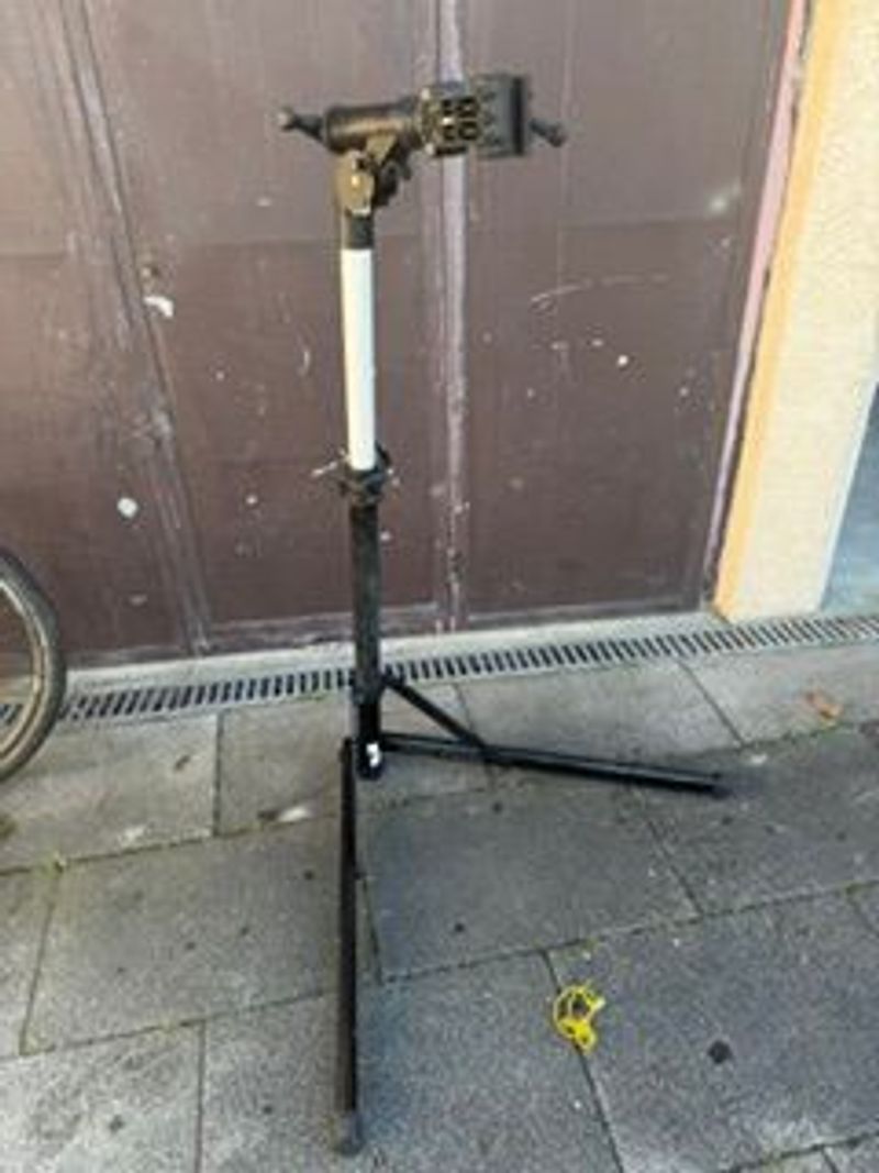 Used Pro Folding Bike Stand Cycling Accessories