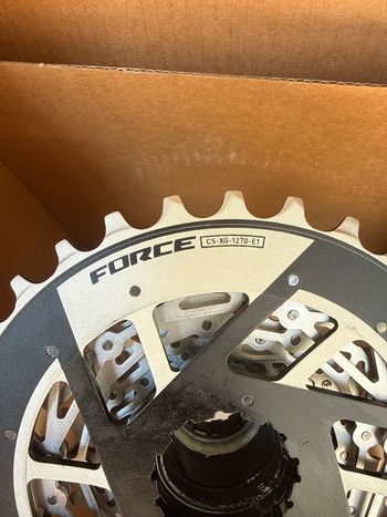 Used Sram Force E1 XG1270 10-33T 2026 bike — image 3 of 4