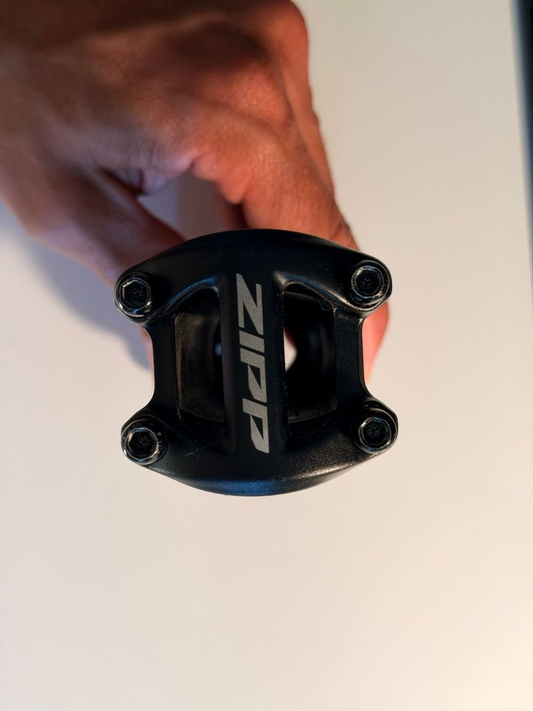 Used Zipp Service Course Stem 120mm 25° bike — image 4 of 4