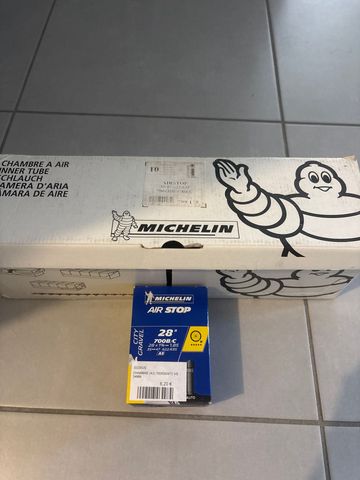 Used Michelin 10 Chambers 28 bike — image 2 of 4