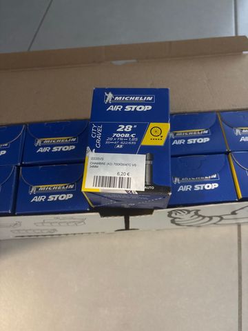 Used Michelin 10 Chambers 28 bike — image 4 of 4