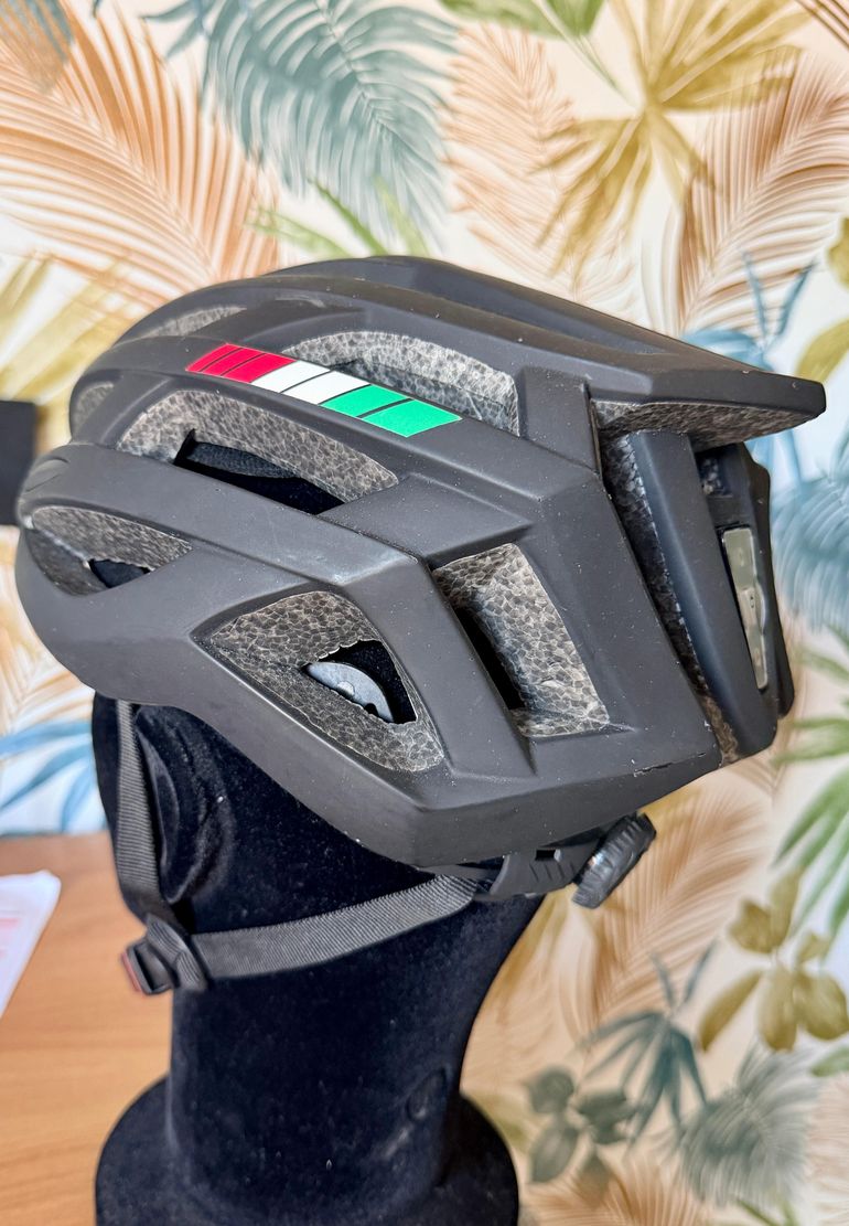 Used pdr Casco con Luce 2026 bike — image 5 of 7