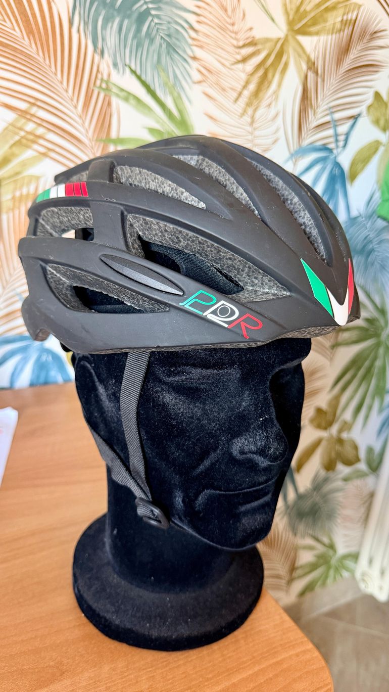 Used pdr Casco con Luce 2026 bike — image 1 of 7