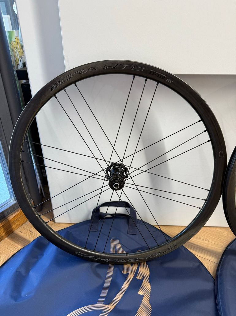 Used Campagnolo Bora WTO 33 Wheelset 2022 bike — image 5 of 10