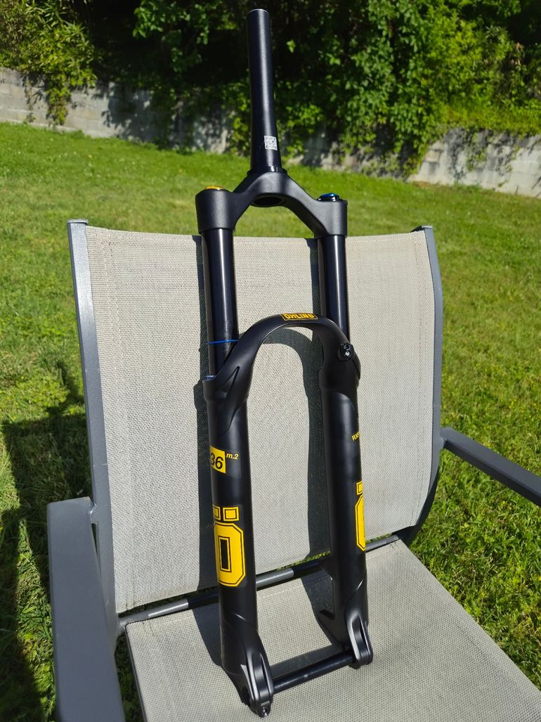 Used Öhlins RXF36 M.2 Air 29" 150mm bike — image 1 of 5