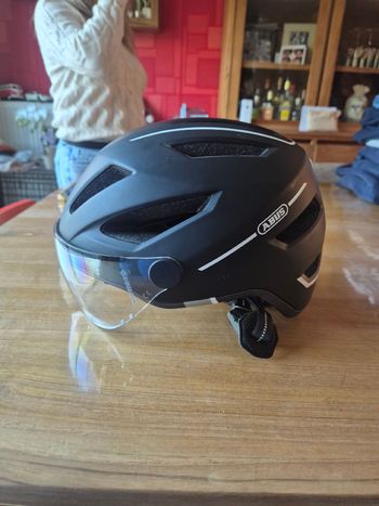 Used ABUS Pedelec 2.0 Helmet 2024 bike — image 4 of 6