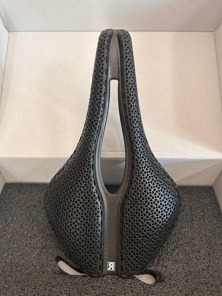 Used rule 3D Carbon Saddle 2025 bike — image 5 of 11