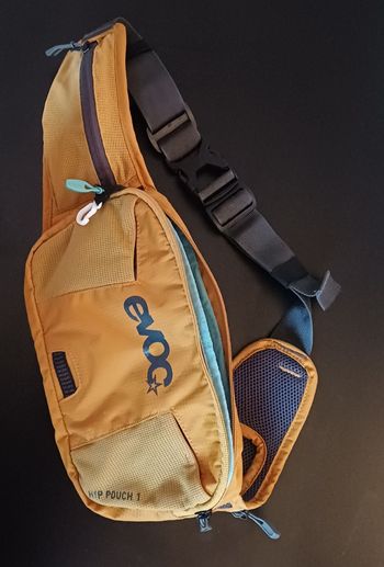 Used EVOC hip pack 1L bike — image 2 of 3