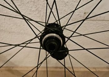 Used Dt Swiss r470 rb 2024 bike — image 4 of 6