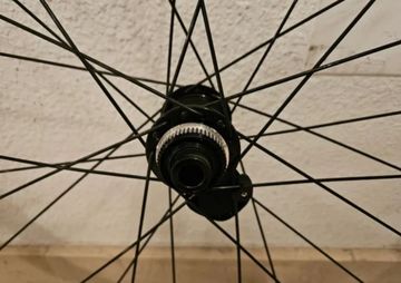 Brugt Dt Swiss r470 rb 2024 bike — billede 4 af 6