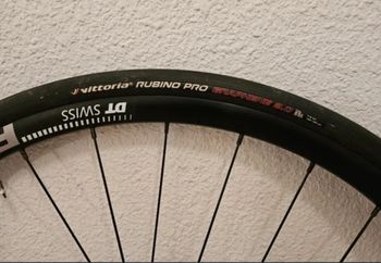 Used Dt Swiss r470 rb 2024 bike — image 3 of 6