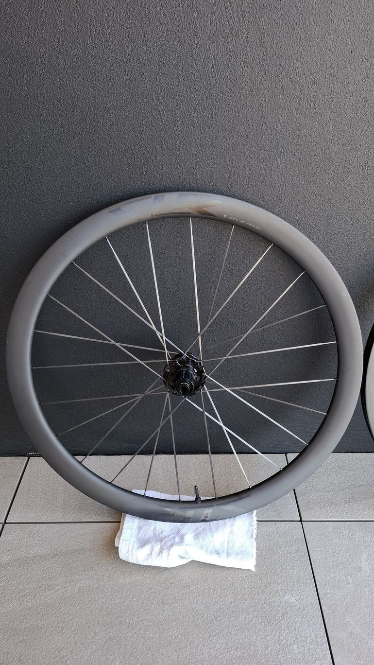 Used Giant SLR 0 40 Disc Wheelset 2025 bike — image 2 of 7