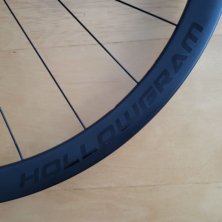 Used Cannondale Hollowgram 35 Carbon Tubeless 700c Wheelset 2025 bike — image 2 of 6
