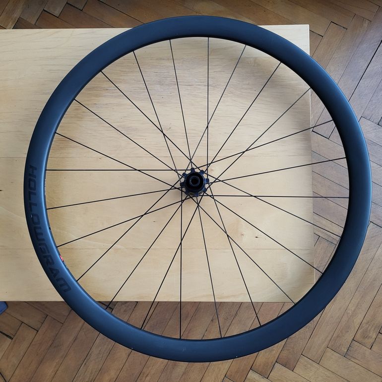 Used Cannondale Hollowgram 35 Carbon Tubeless 700c Wheelset 2025 bike — image 1 of 6