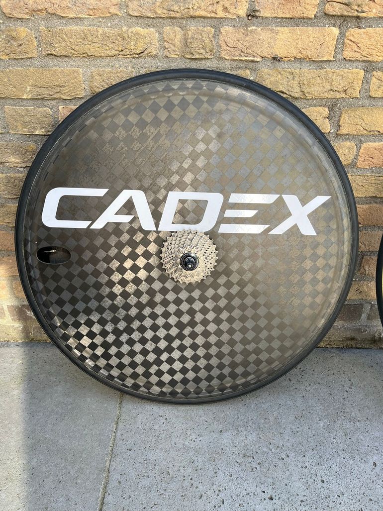 Used Giant Cadex bike — image 2 of 10