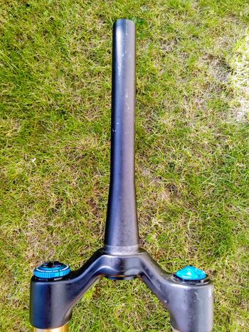 Used Fox 36 Factory Grip 2 Fork bike — image 6 of 9