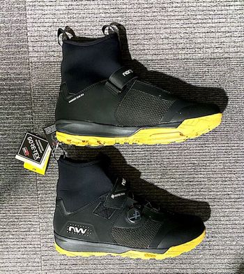 Used Northwave Kingrock Plus Mid GTX Shoes 2025 bike