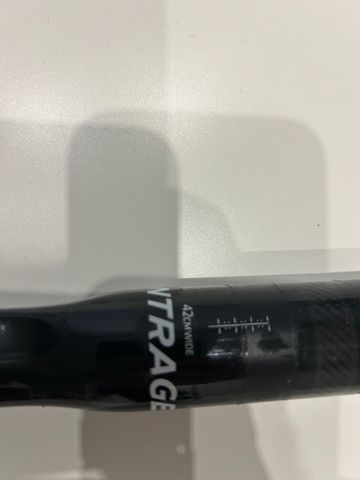 Used Bontrager isocore 2023 bike — image 4 of 5