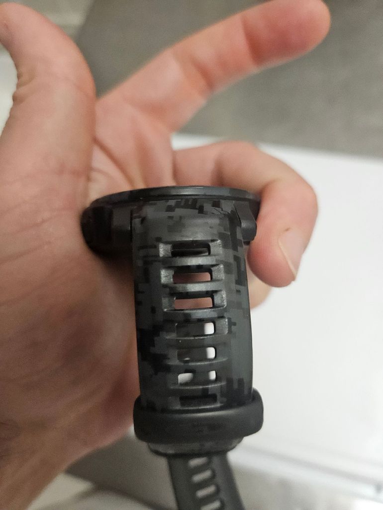 Used Garmin Instinct 2 Camo Edition bike — image 3 of 5