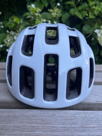 Used POC Ventral Air MIPS Helmet 2025 bike — image 2 of 5