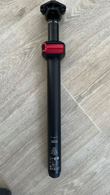Used RockShox Reverb AXS B1 2025 bike — image 3 of 13