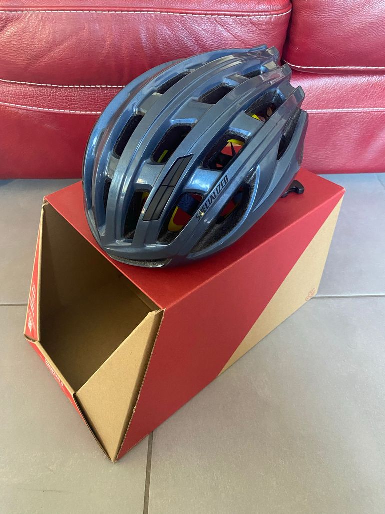 Used Specialized Propero 3 Helmet 2024 bike — image 1 of 5