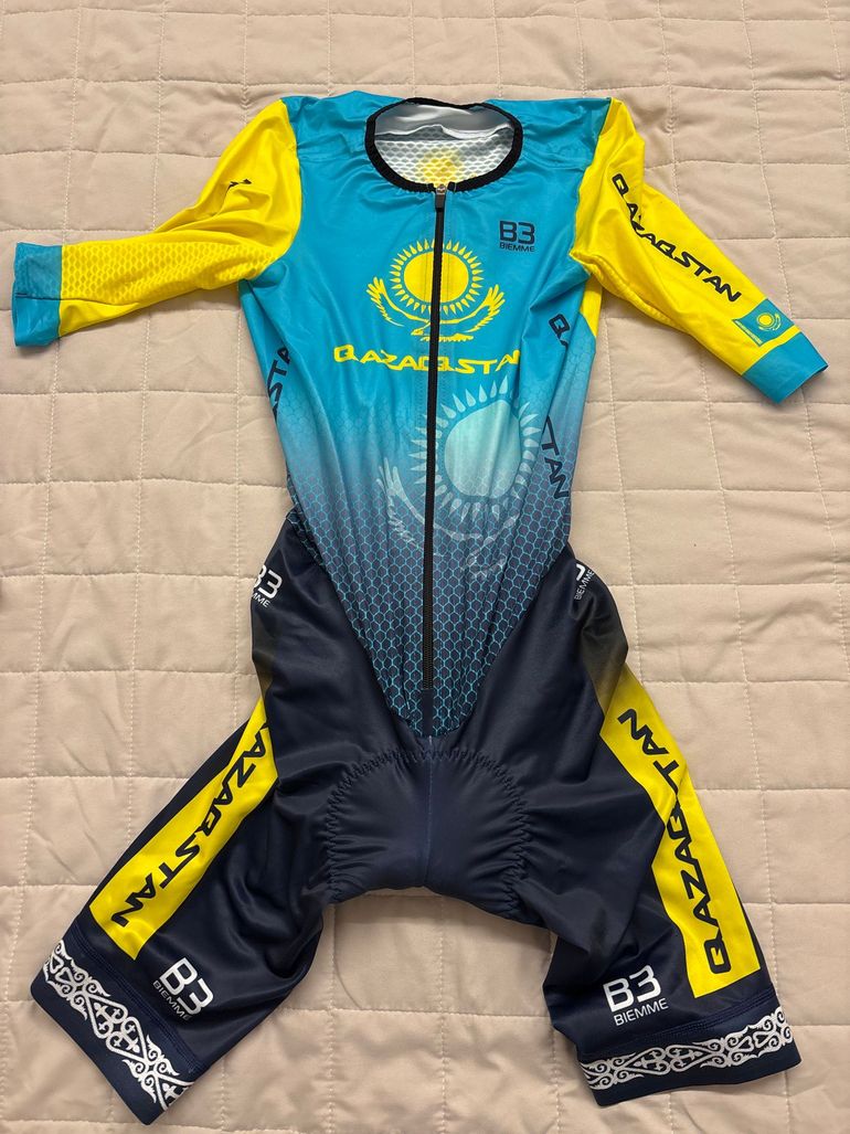Used Biemme Astana Qazaqstan Jersey 2025 bike — image 1 of 5