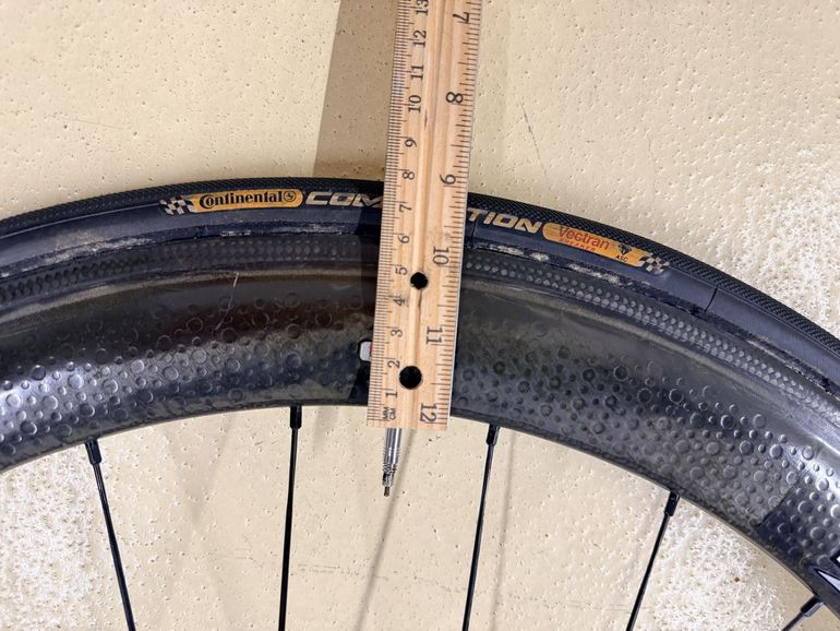 Used Zipp 404 Wheels 2013 bike — image 9 of 10