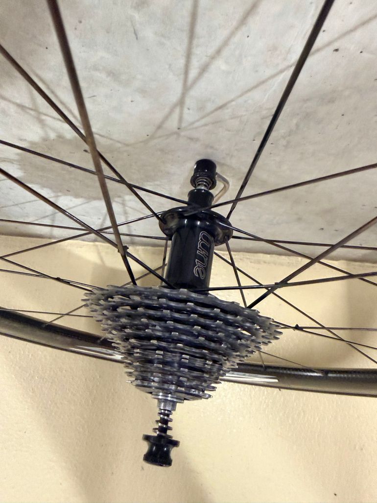 Used Zipp 404 Wheels 2013 bike — image 5 of 5