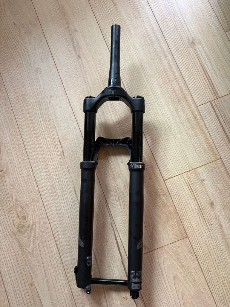 Used Marzocchi Bomber Z2 140mm RAIL Fork 2025 bike — image 2 of 3
