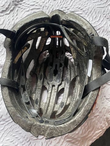 Brugt Lazer Maze KinetiCore Helmet bike — billede 4 af 4