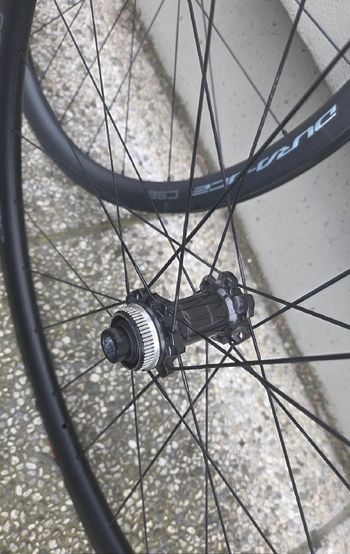 Used Shimano DURA-ACE C36 Tubeless bike — image 4 of 4